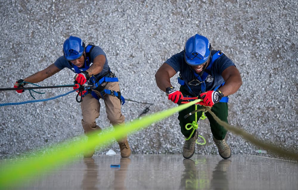 What_Kind_of_Rope_do_Firefighters_Use.jpg What_Kind_of_Rope_do_Firefighters_Use.jpg